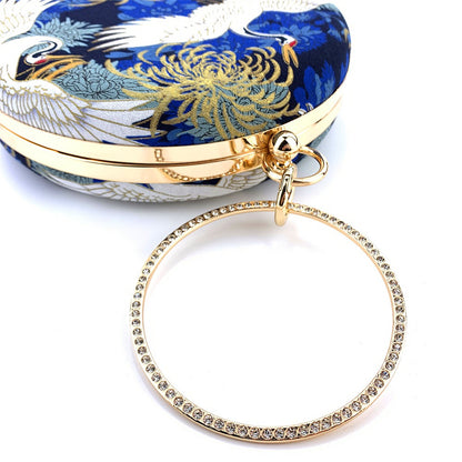 Serene Clutch